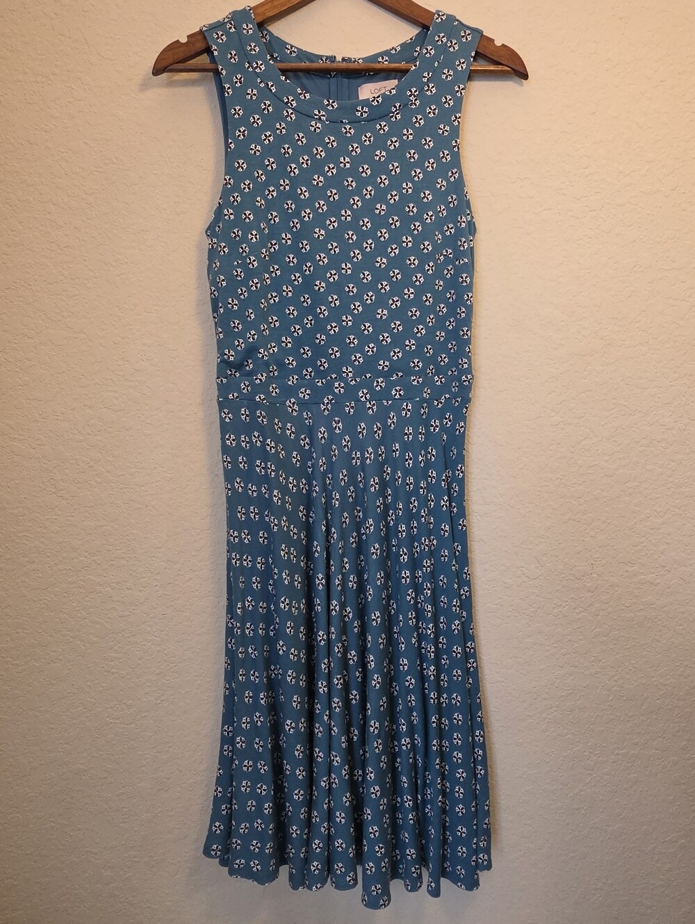 Ann Taylor Loft Dress Womens Small Green Black White Floral Midi Fit Flare